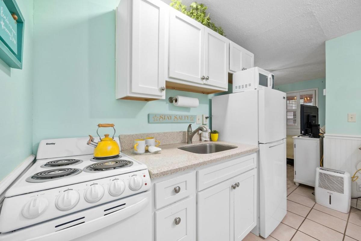 Cherry Grove Efficiency Just Steps From The Beach Myrtle Beach Exterior foto